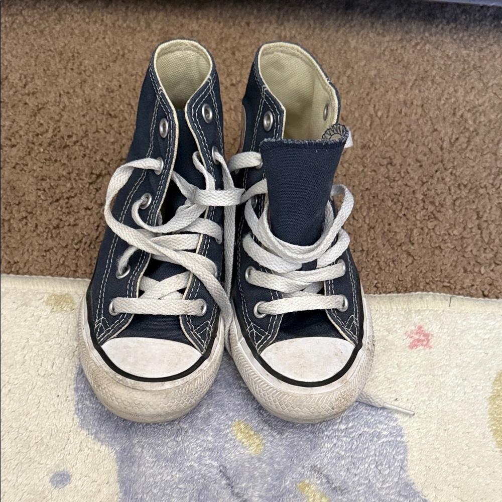 Classic Navy Kids High-Top Sneakers